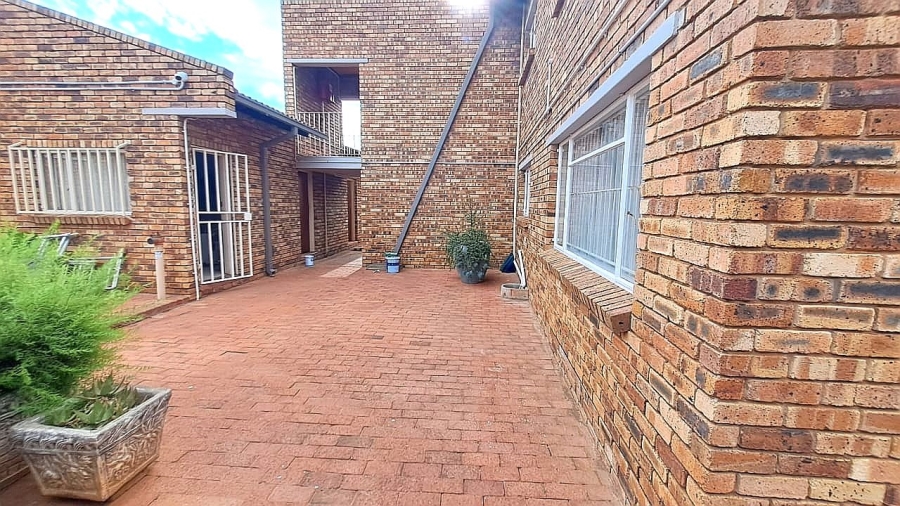 2 Bedroom Property for Sale in Fichardt Park Free State